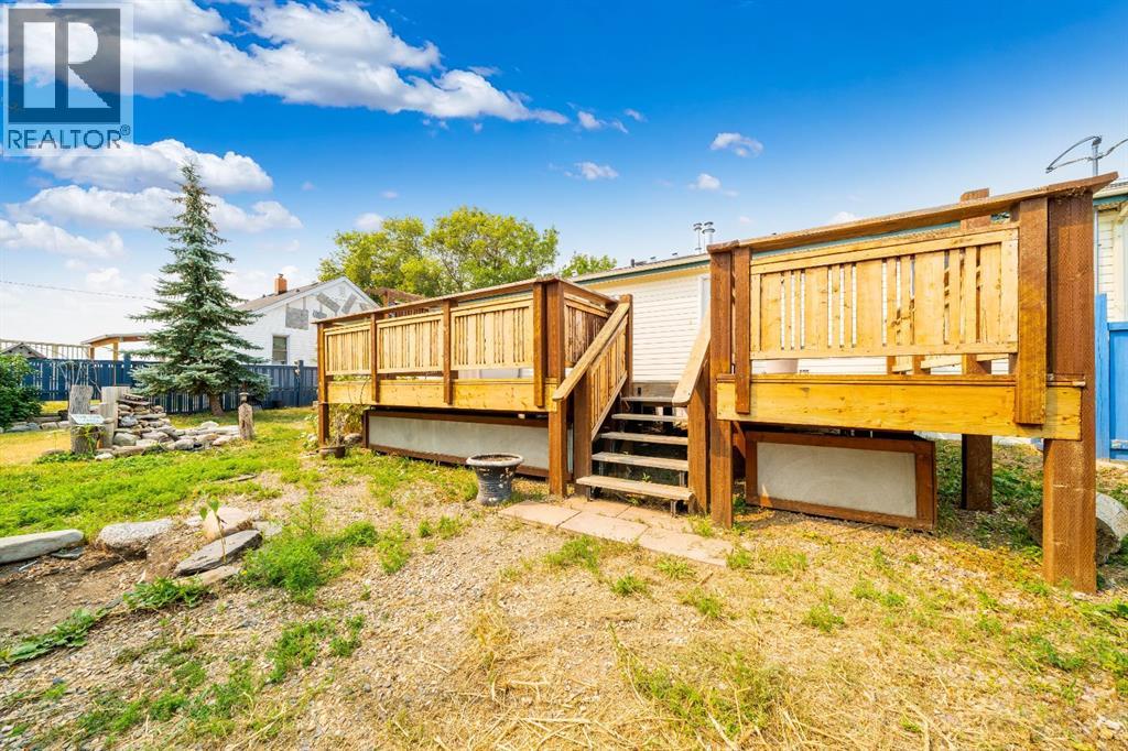 210 5 Street Northwest - Photo 32