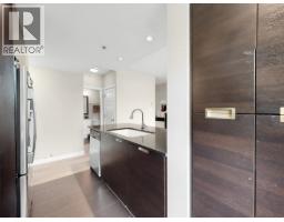 605 2968 Glen Drive, Coquitlam, BC V3B0C4 Photo 14