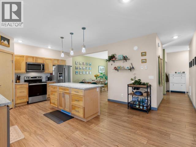1-35 GLEANER AVENUE - 12