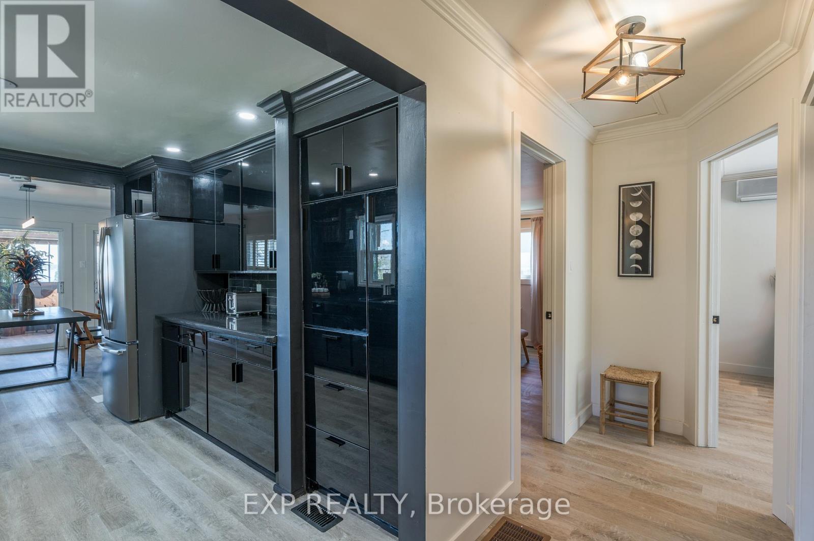 #30 6108 CURTIS POINT ROAD - Image 21