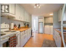 5472 Canim Hendrix Lake Road, 100 Mile House, BC V0K2E0 Photo 11