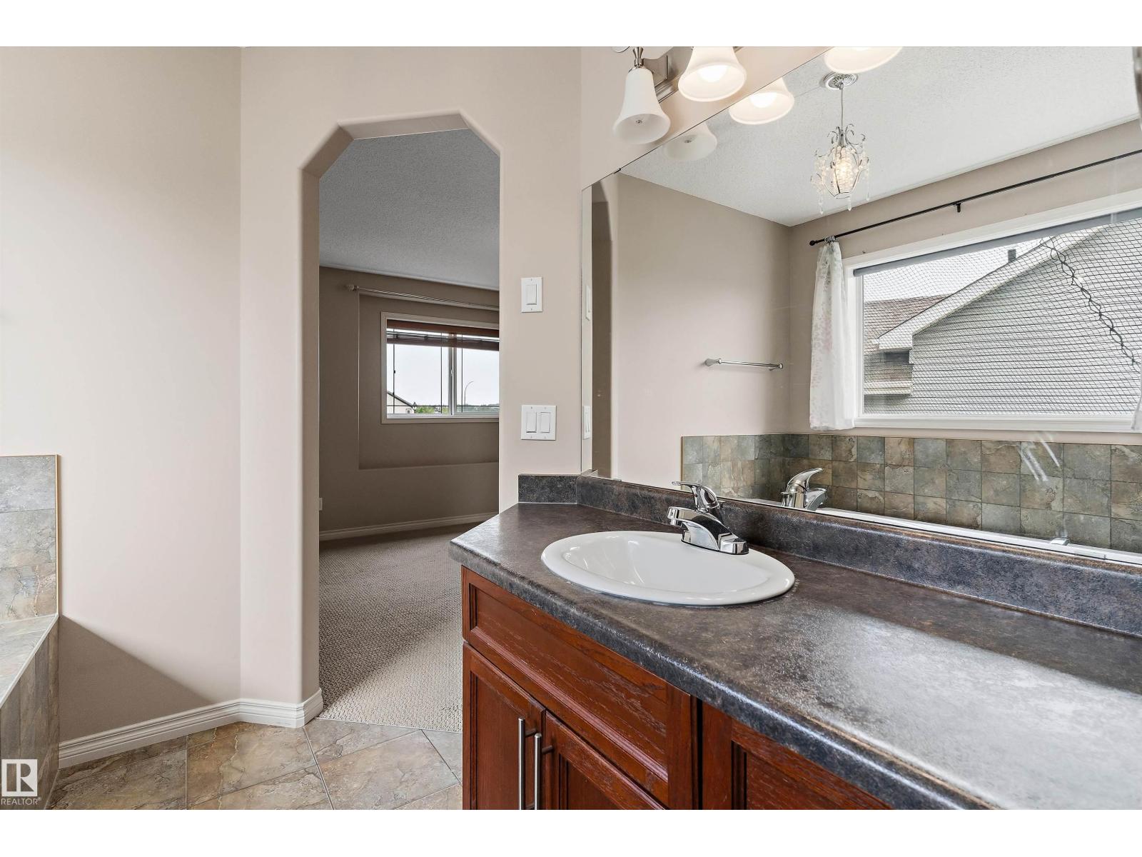 20845 92A AV NW NW - Photo 32