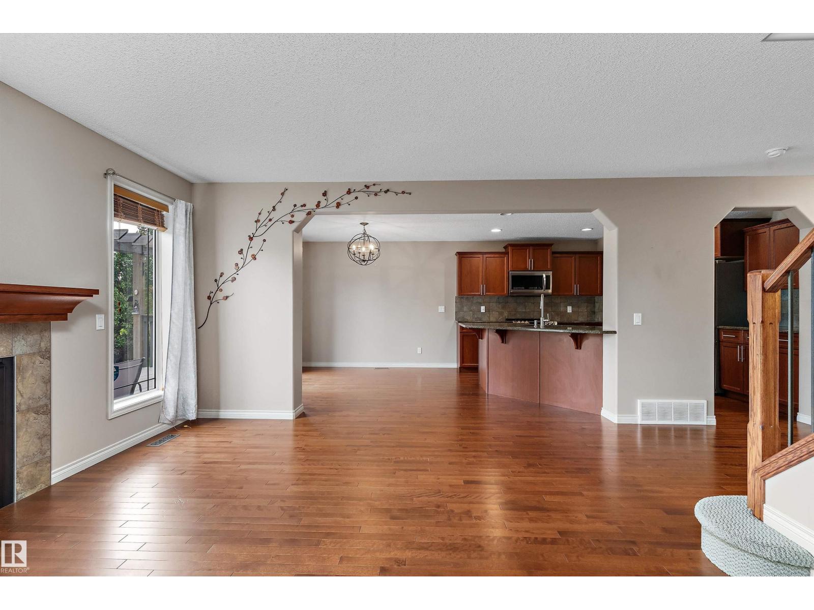 20845 92A AV NW NW - Photo 43