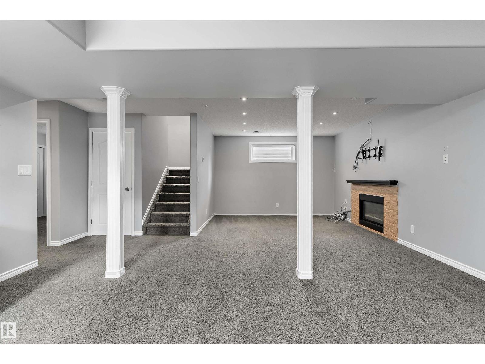 20845 92A AV NW - 22