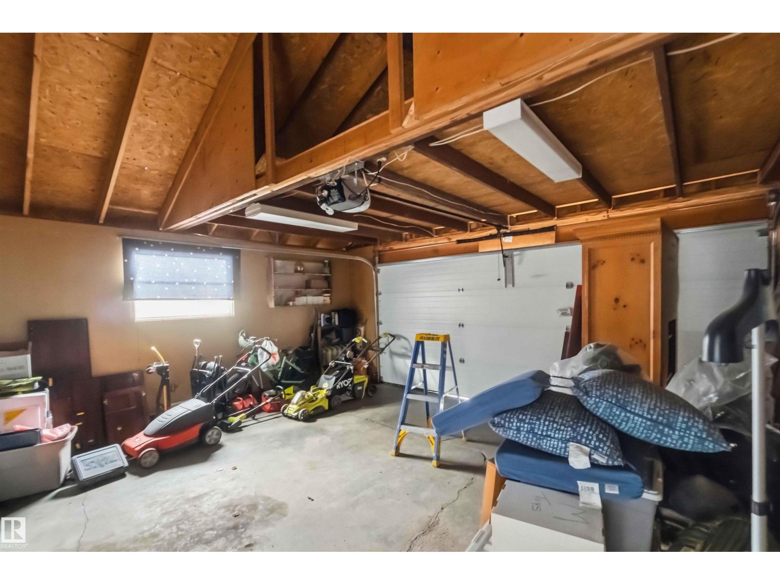 9730 95 ST NW - Image 66