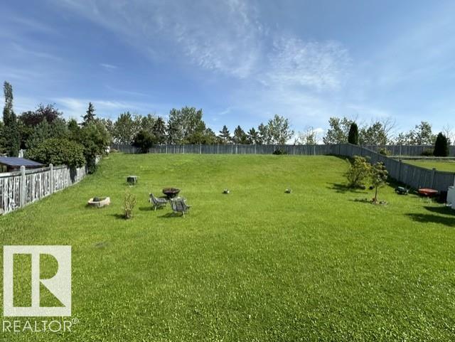 9806 179 Avenue NW - Photo 38