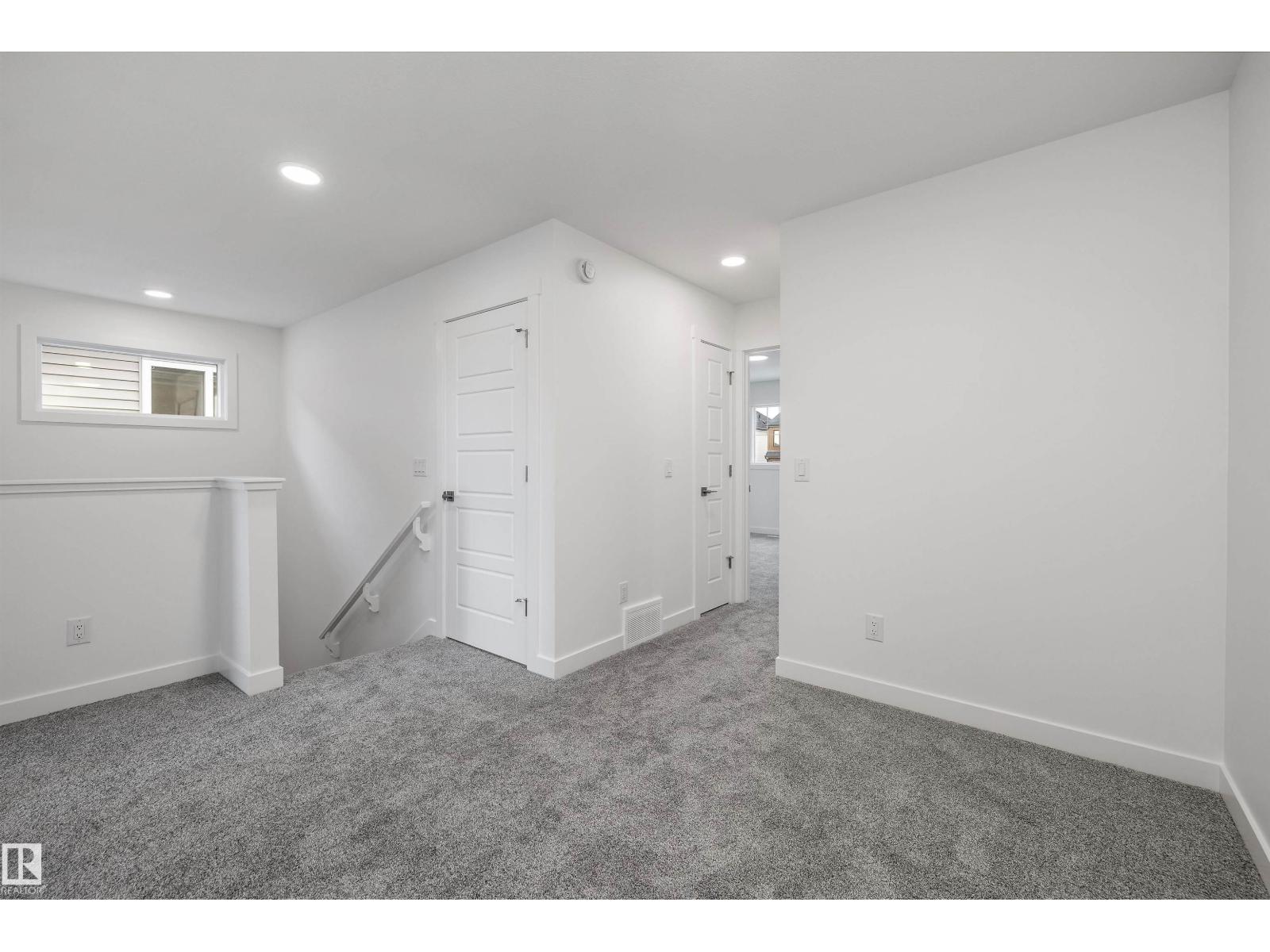 921 19 Avenue NW - Photo 25