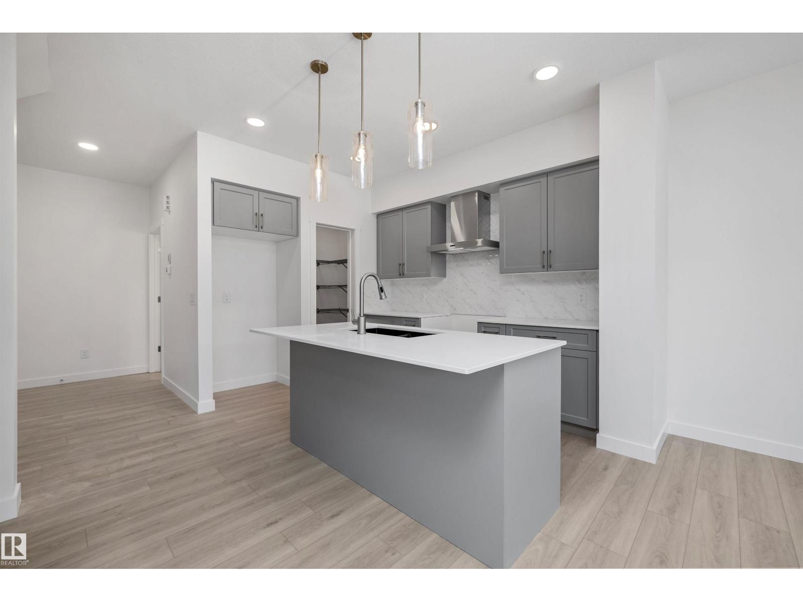 921 19 Avenue NW - Photo 8