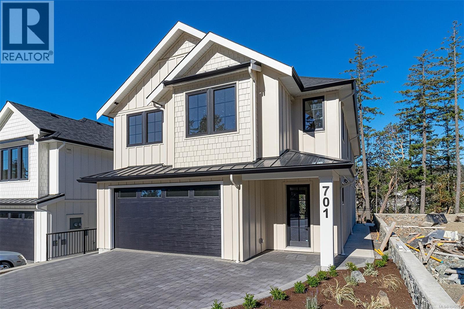 701 Madrona Pl - 1