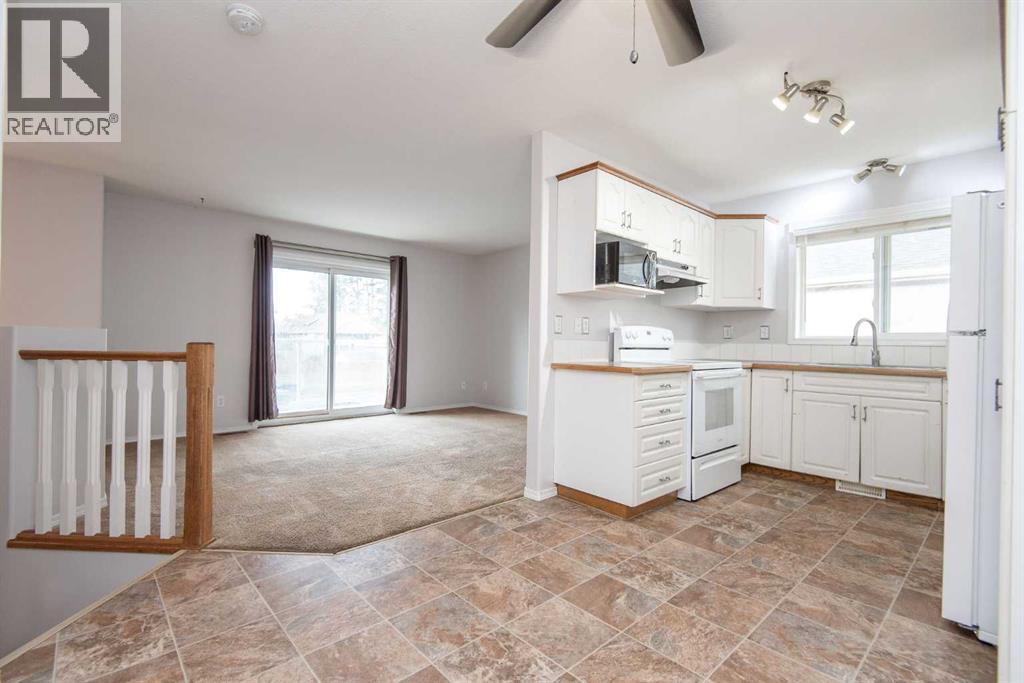 4626 44 Street - Photo 13