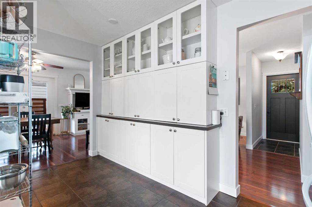 313 11 Avenue Southwest - Photo 11