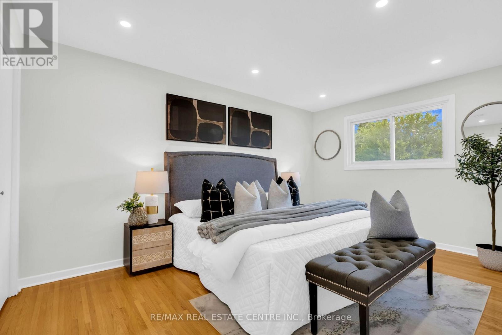 4448 MITCHELL AVENUE - 26