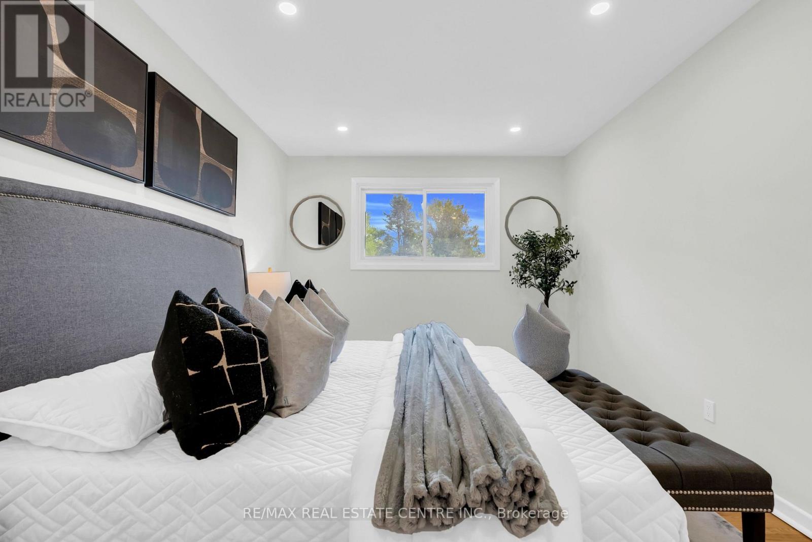 4448 MITCHELL AVENUE - Image 27