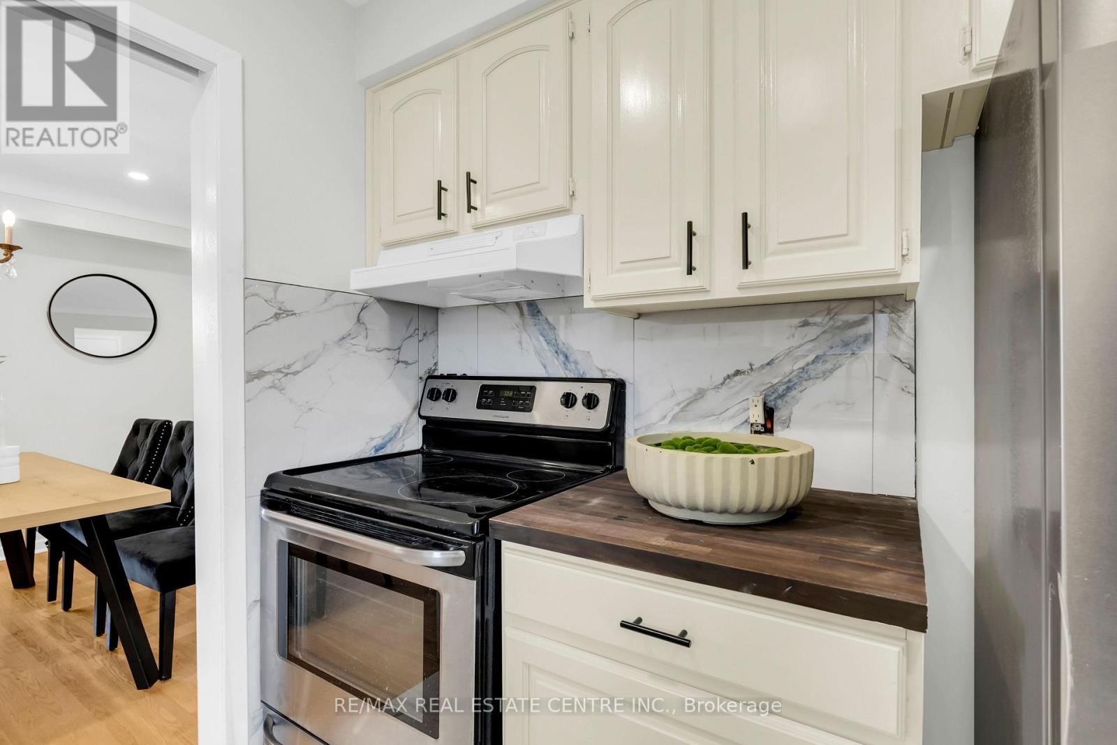 4448 MITCHELL AVENUE - Image 21