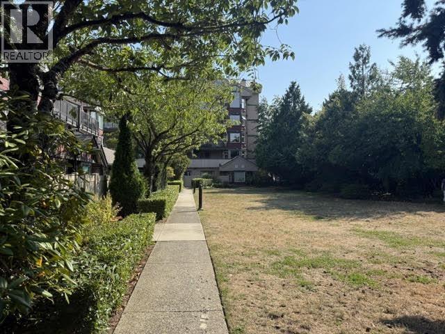 B207 4821 53 STREET, Ladner
