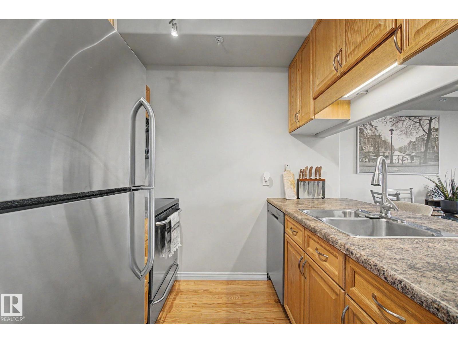 807 10319 111 Street NW - Photo 14