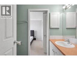 4pc Bathroom - 83 Luxstone Crescent Sw, Airdrie, AB T4B2W7 Photo 12