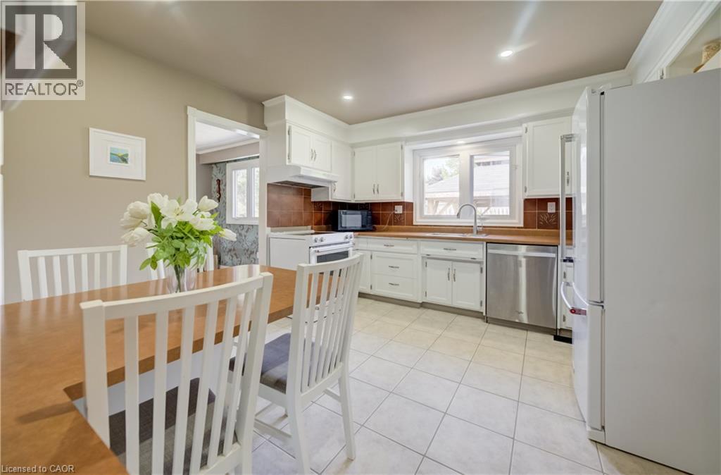 298 CREIGHTON Court - 11