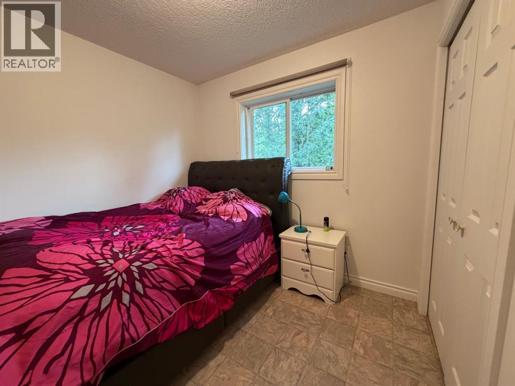708 6 Street - Photo 13