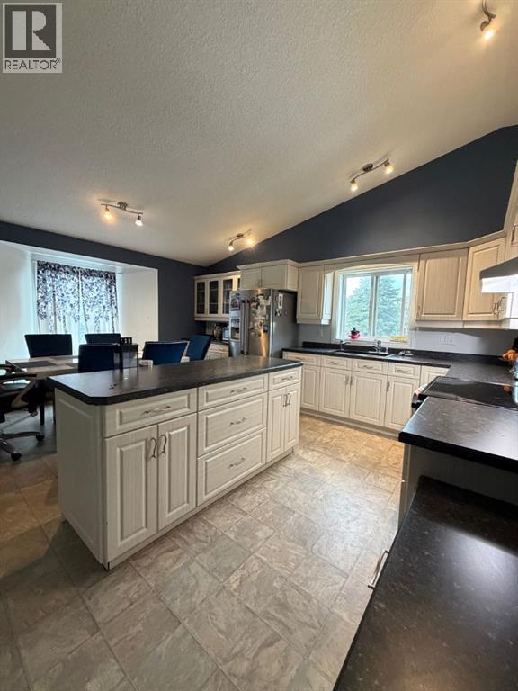 708 6 Street - Photo 7