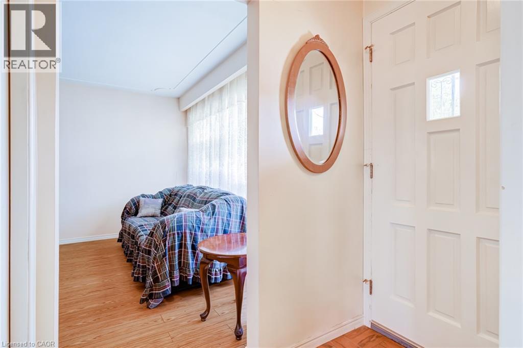 186 ADELINE Avenue - Image 7