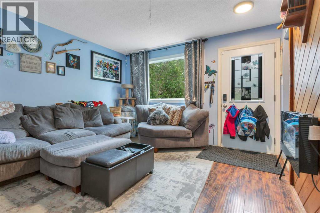 4520 36 Avenue - Photo 7
