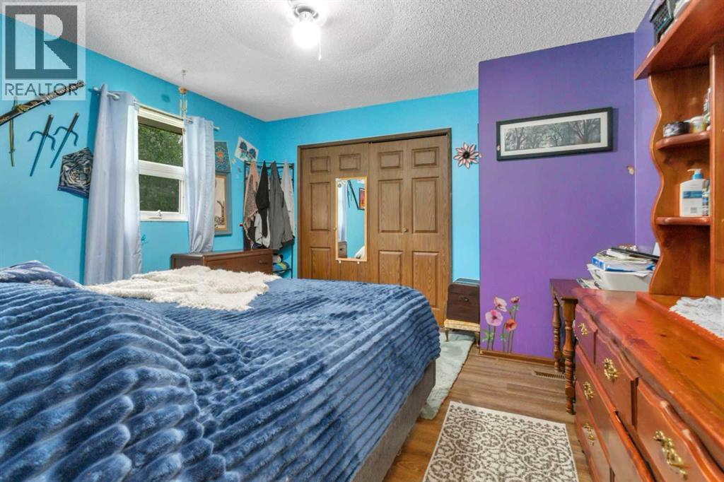 4520 36 Avenue - 20