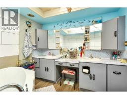4520 36 Avenue, Ponoka, AB T4J1A2 Photo 23