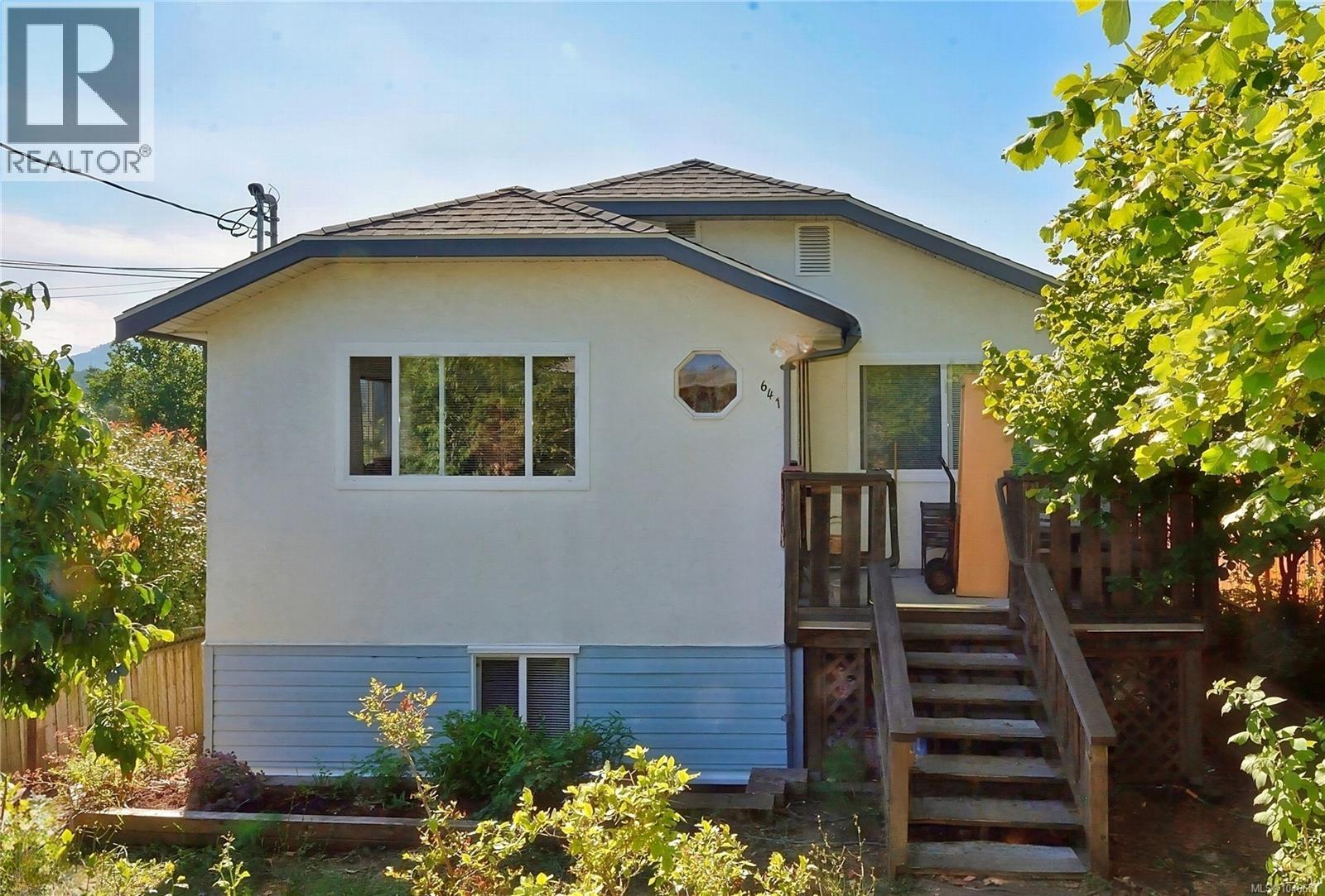641 Stirling Ave - 1