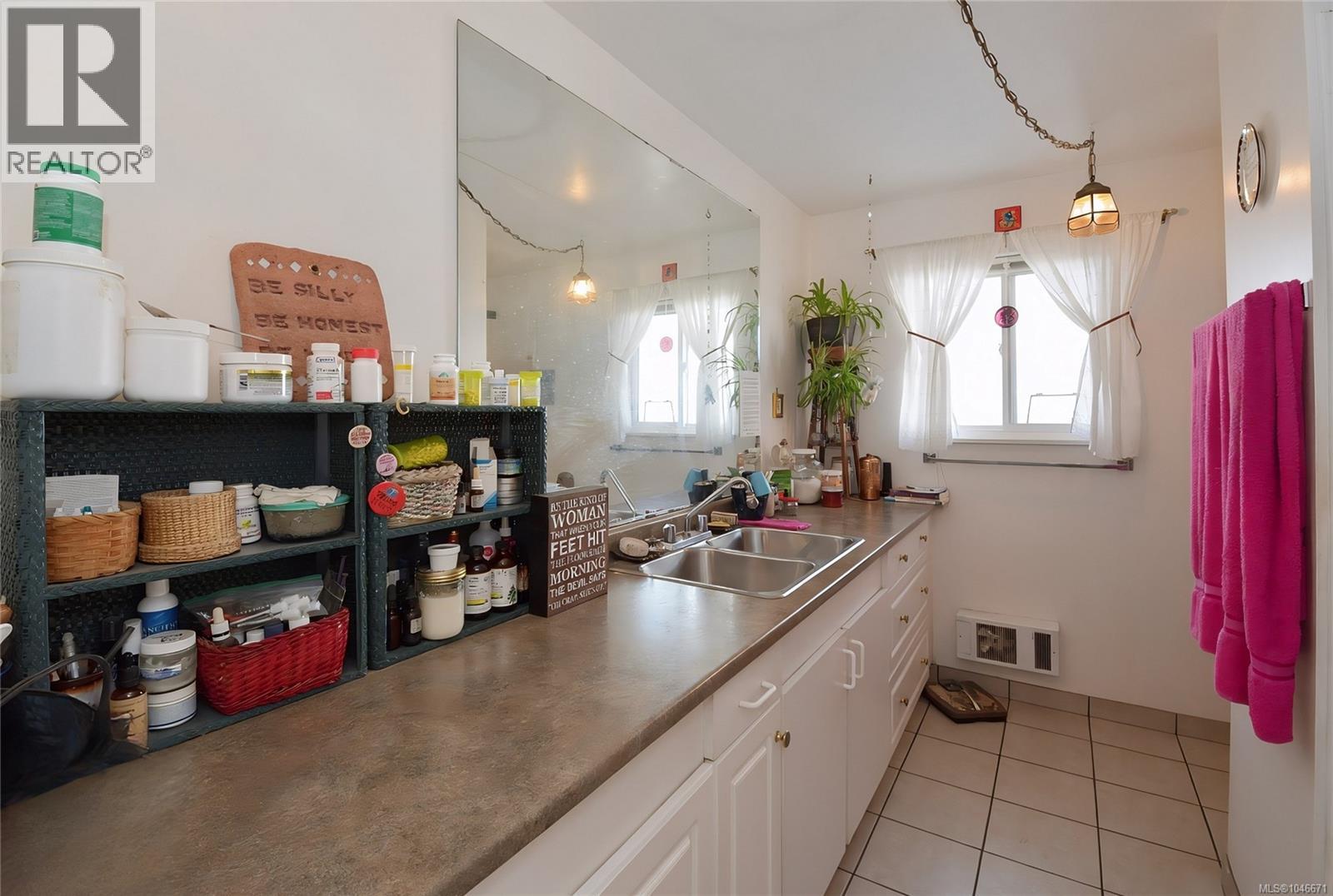 641 Stirling Ave - 15