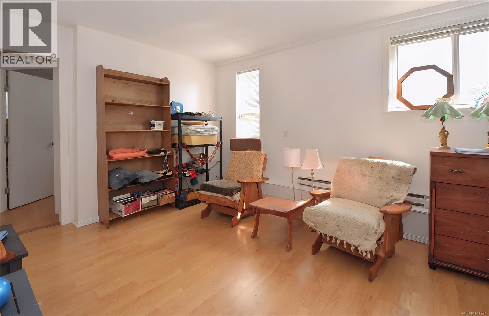 641 Stirling Ave - Image 21