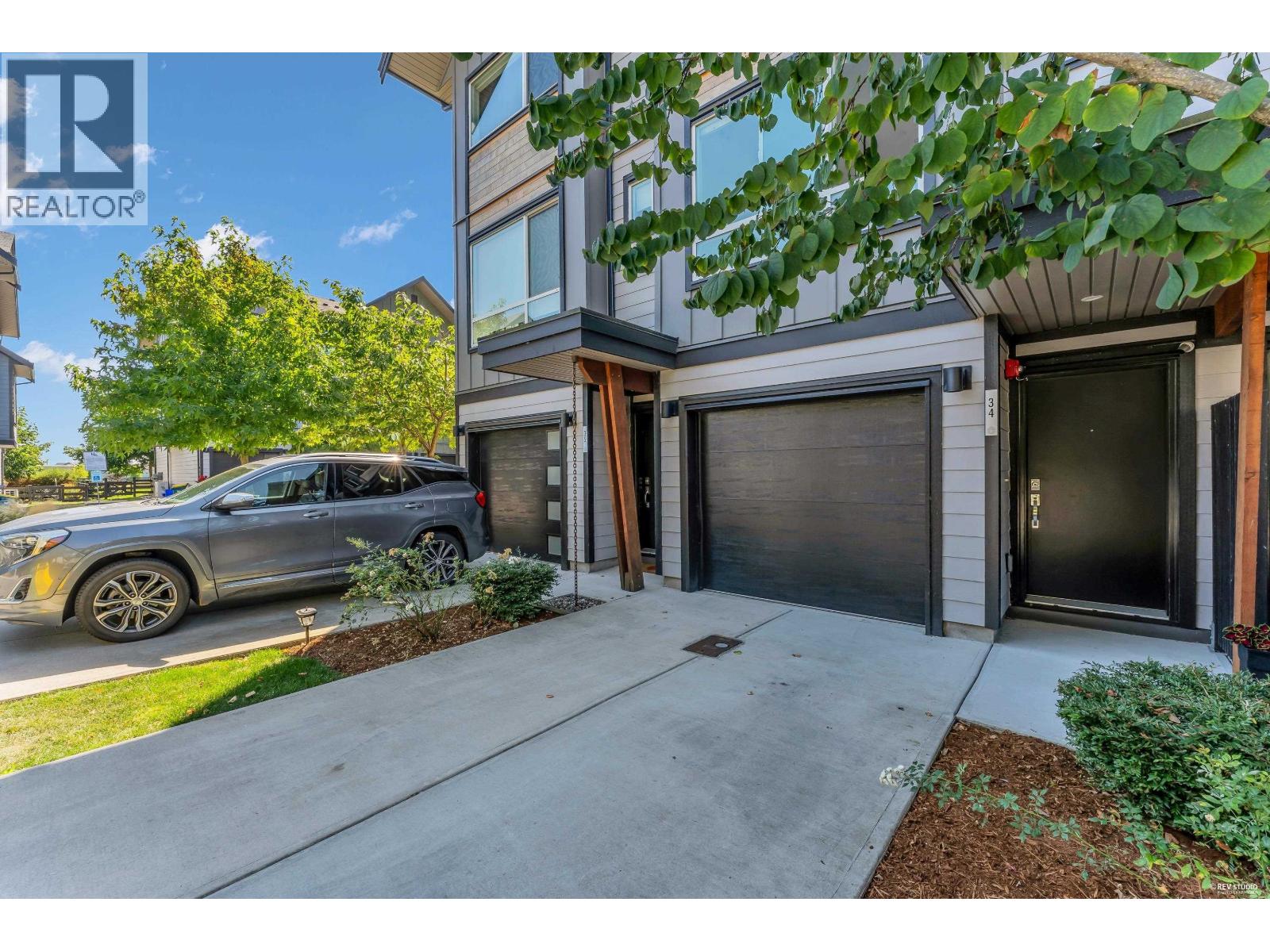 34 4292 WOLF WAY, Tsawwassen