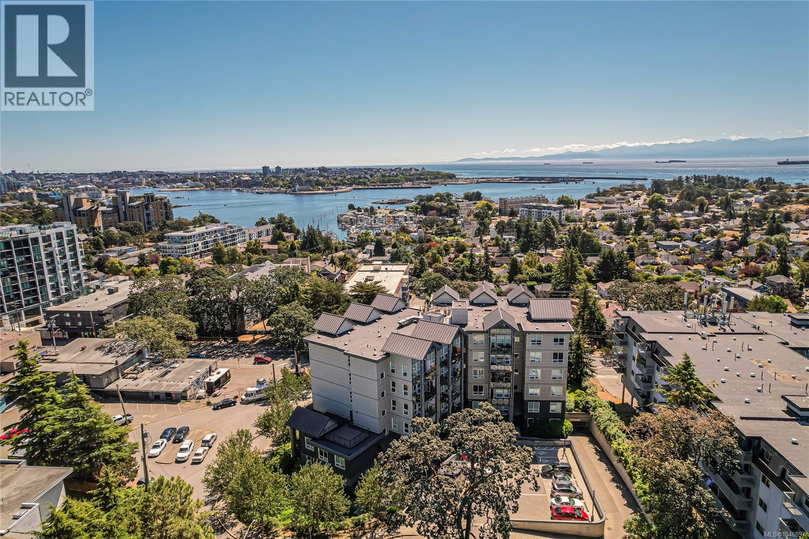 #502 924 Esquimalt Rd - 30