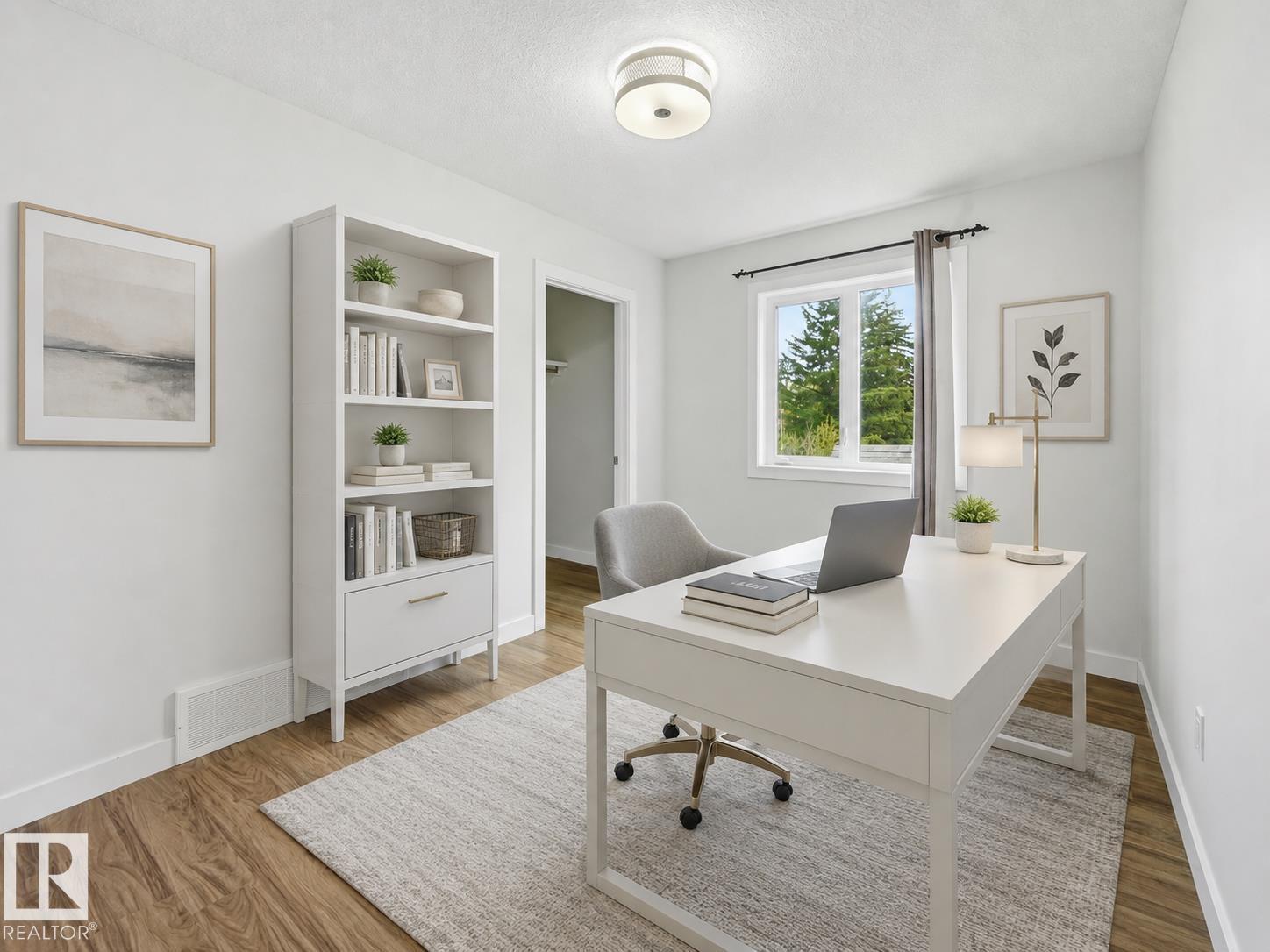 11146 78 Avenue NW - Photo 32