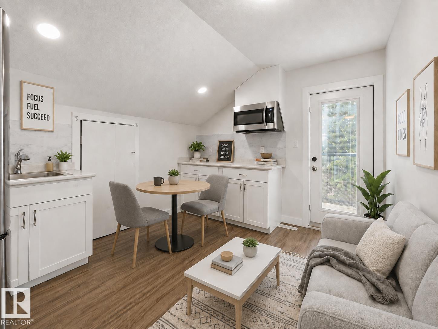 11146 78 Avenue NW - Photo 43