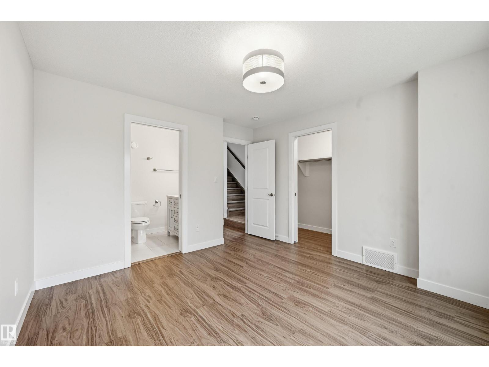 11146 78 Avenue NW - Photo 25