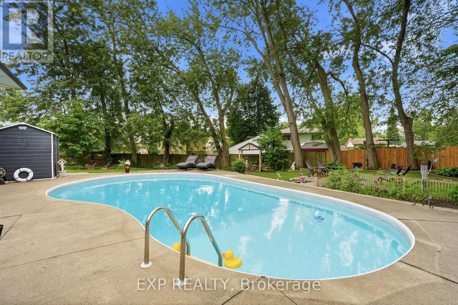 14 APPLE COURT - Image 13