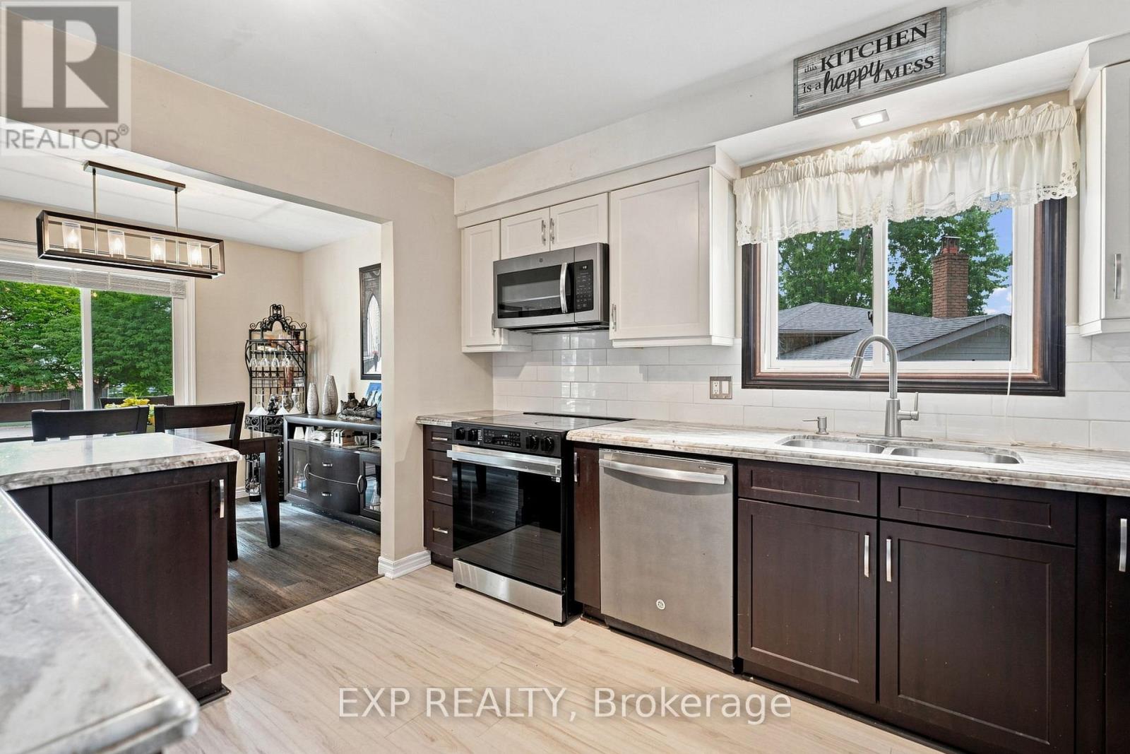 14 APPLE COURT - Image 30
