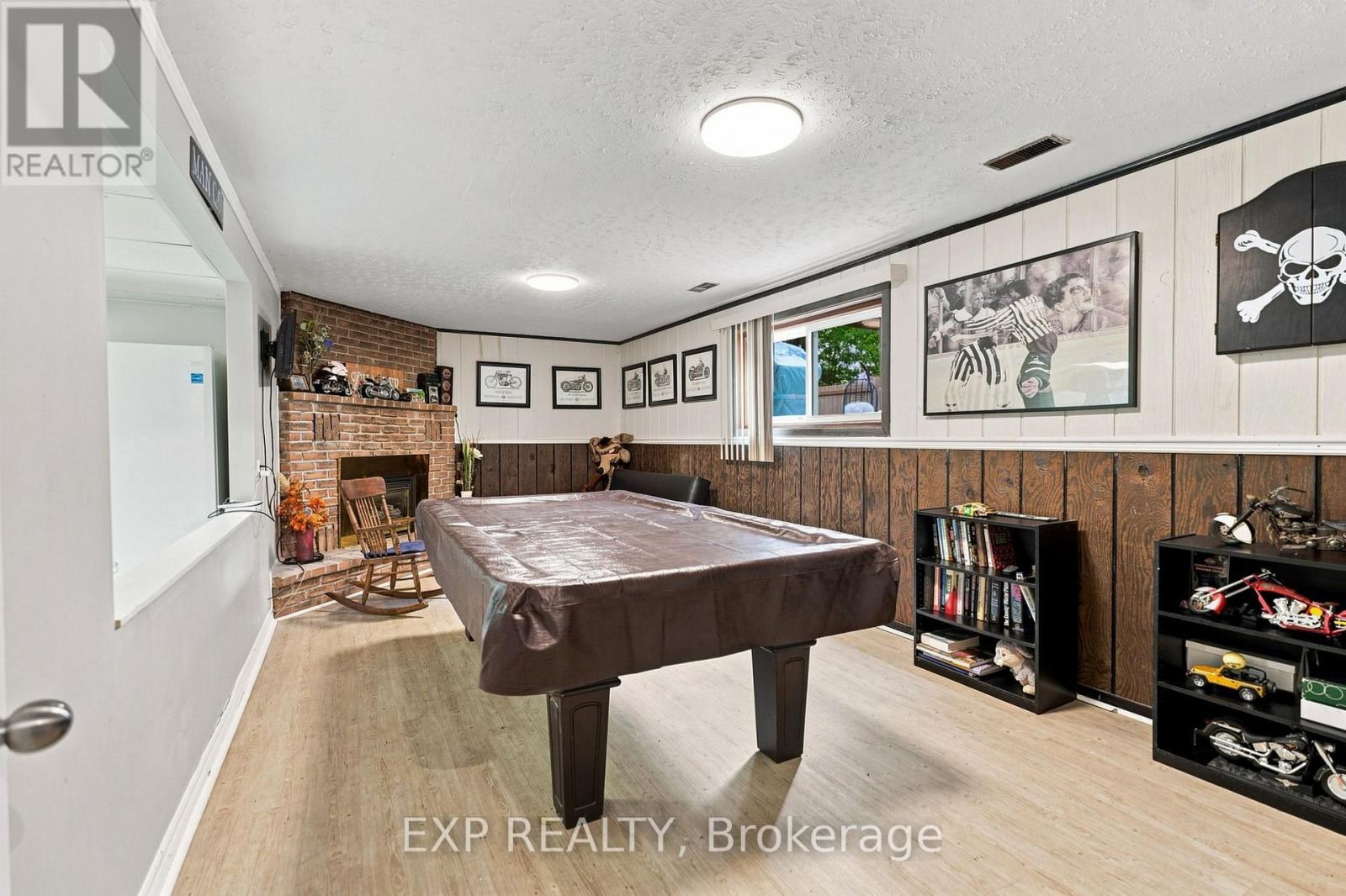 14 APPLE COURT - Image 41