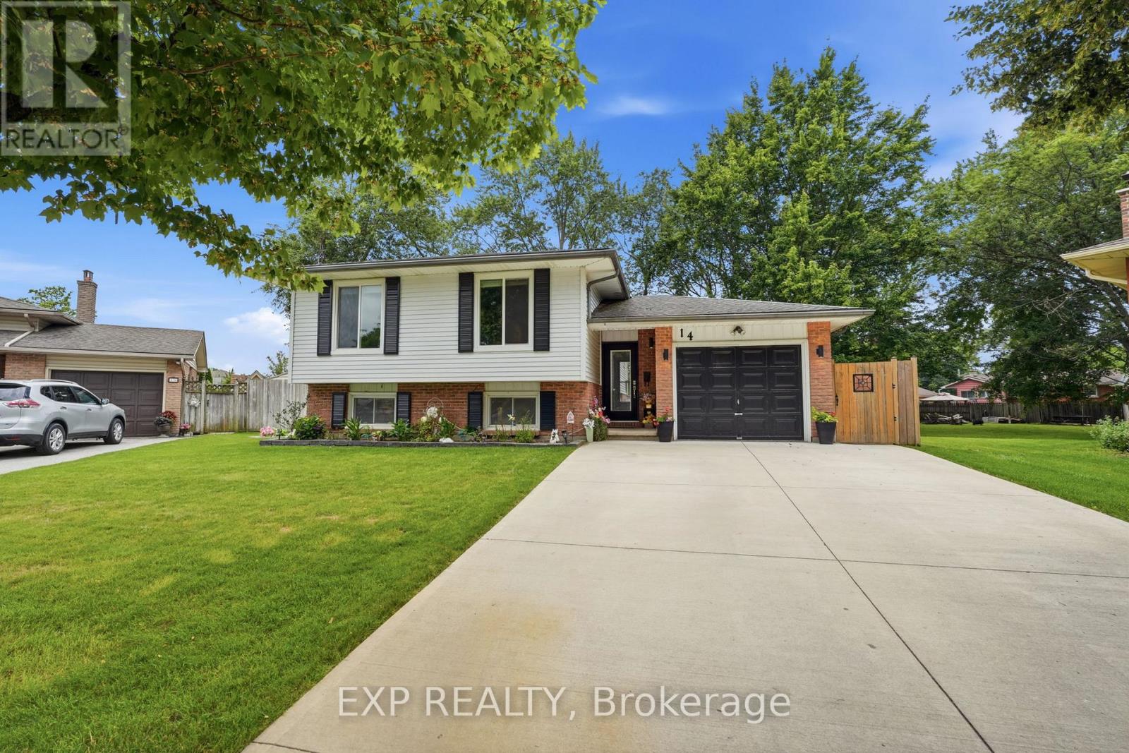 14 APPLE COURT - Image 6