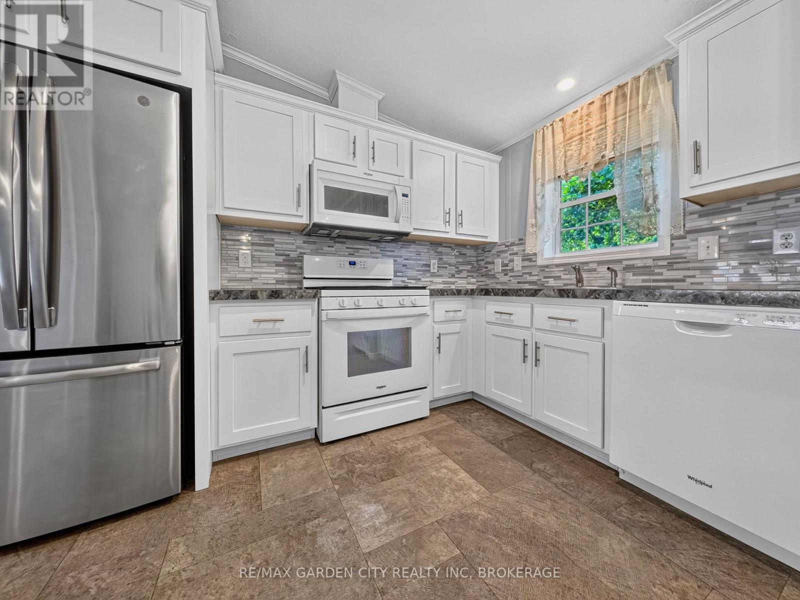 #440 23 FOUR MILE CREEK ROAD - Image 9