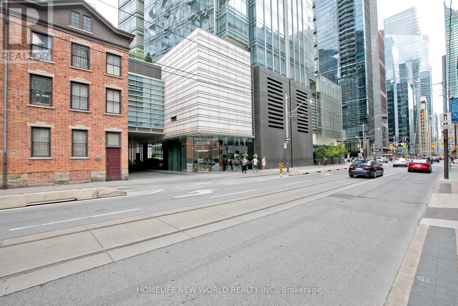 #5008 180 UNIVERSITY AVENUE - 8