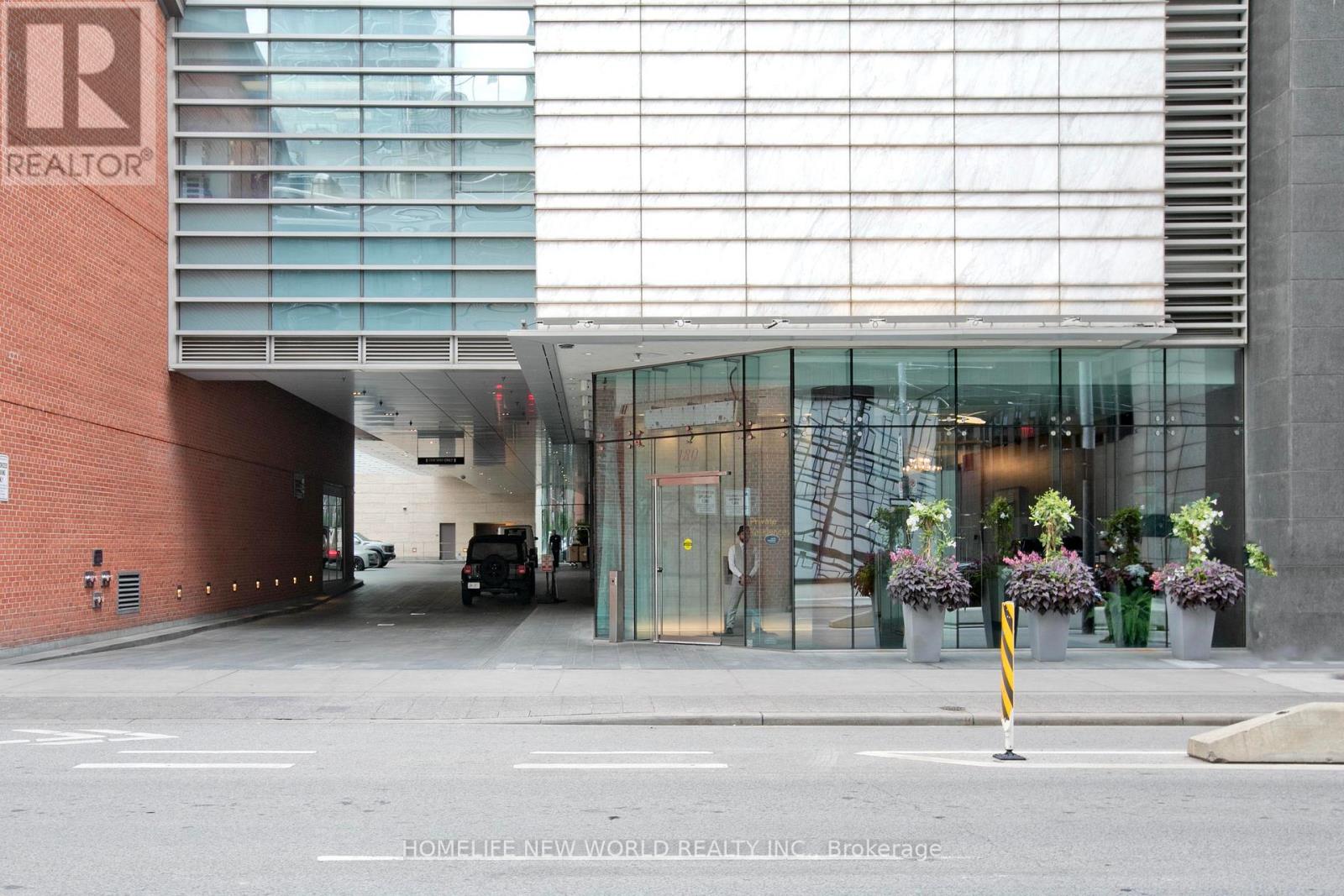 #5008 180 UNIVERSITY AVENUE - 9