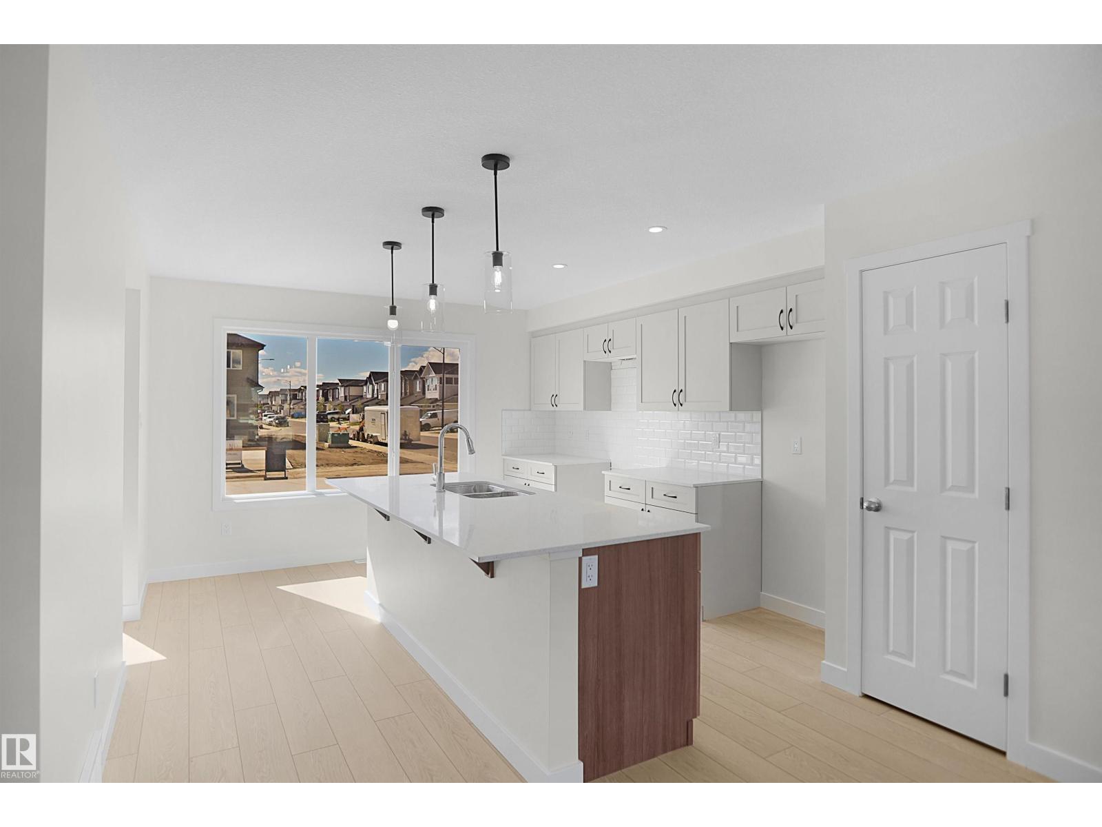 1004 14 Avenue NW - Photo 10