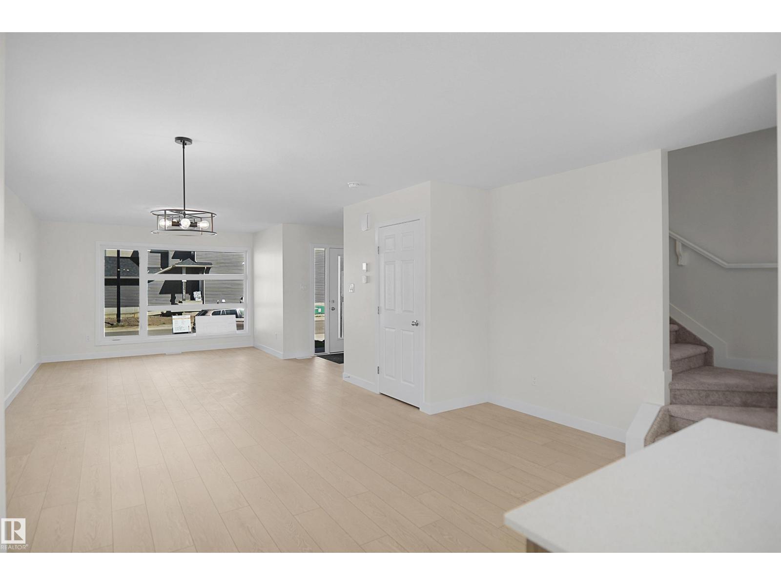 1004 14 Avenue NW - Photo 5