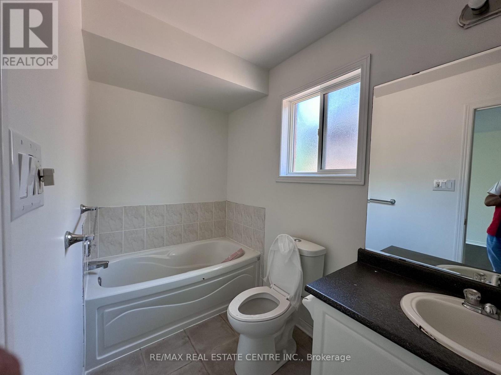 5673 FLORA DRIVE - 12