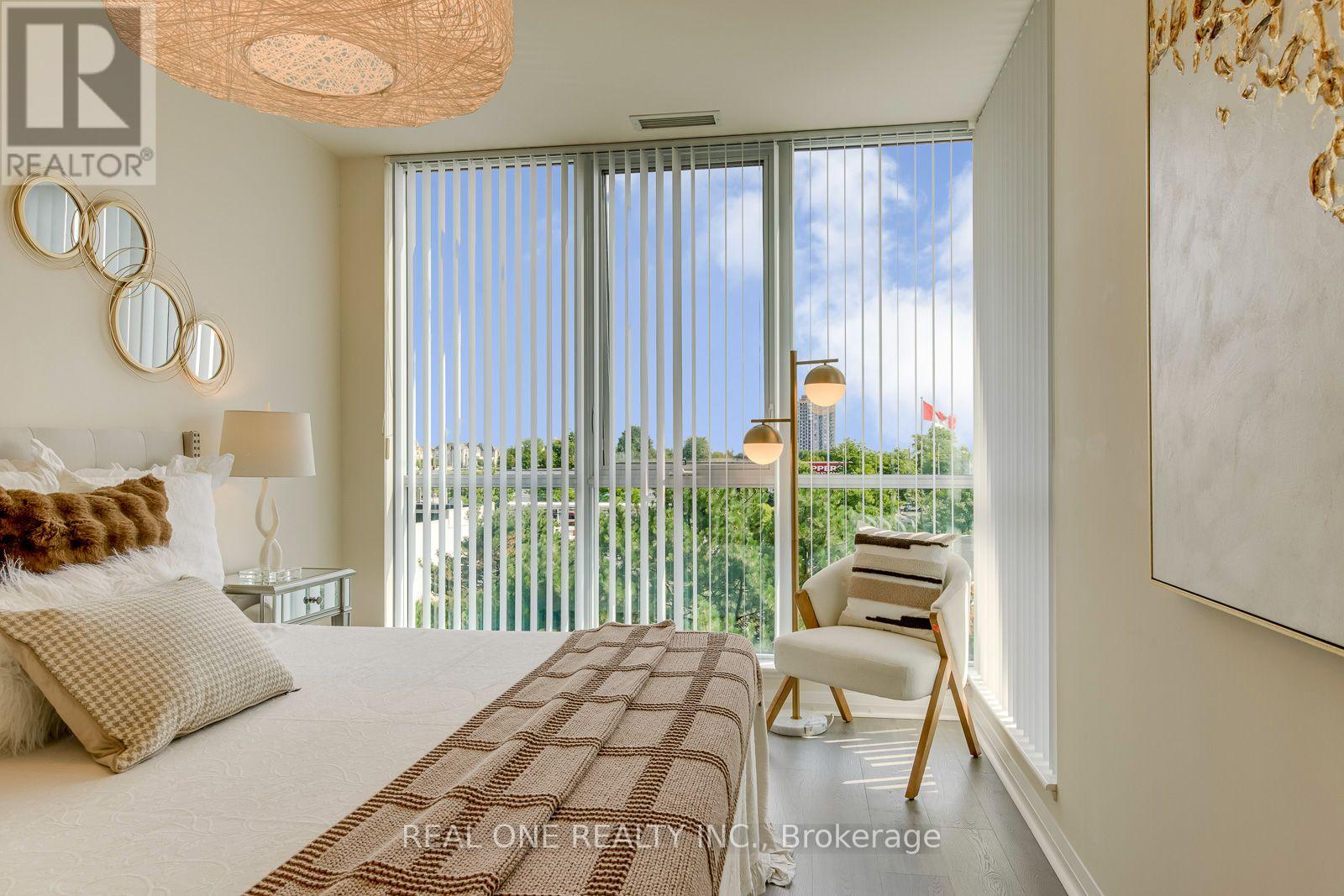 #407 55 EGLINTON AVENUE W - 28