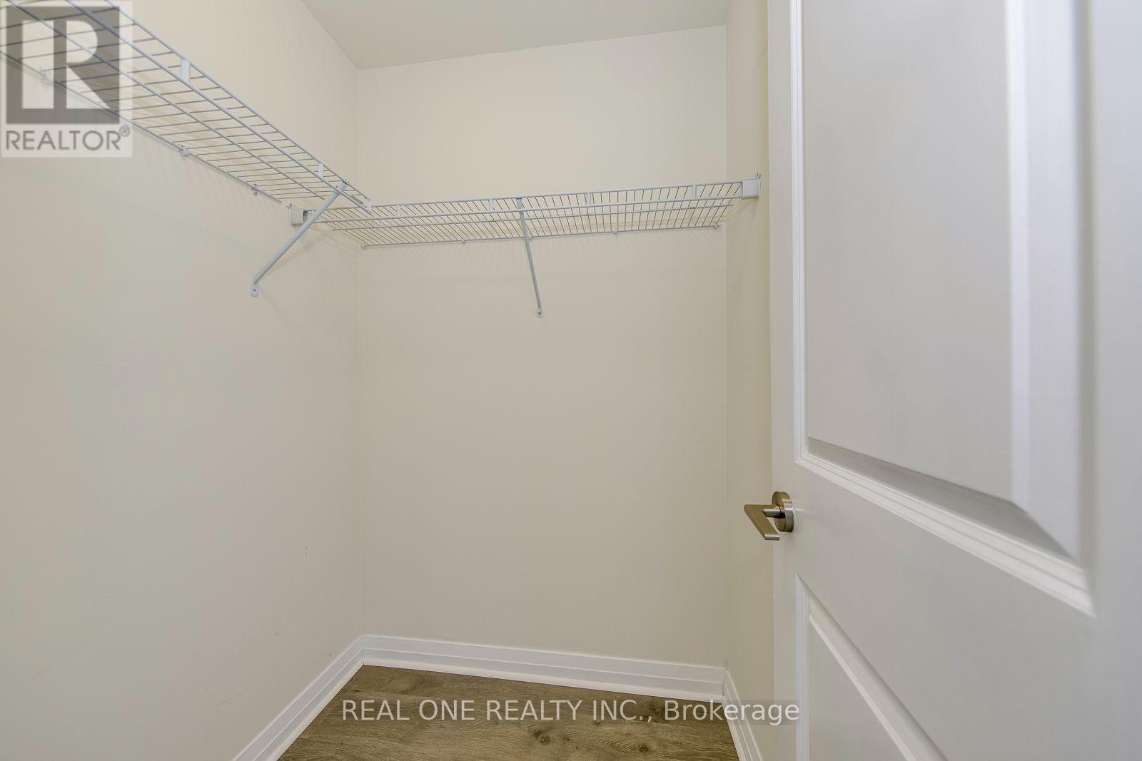#407 55 EGLINTON AVENUE W - 31