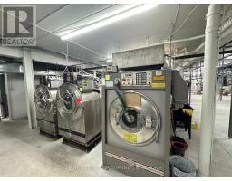 940 Sheldon Court, Burlington, ON L7L5K6 Photo 6