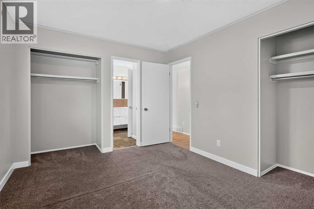 7935 Huntwick Hill NE - 16
